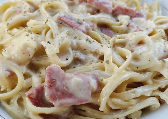 Fetuccine carbonara