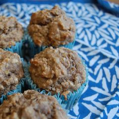 A picture of Banana-gingerbread Cupcakes.