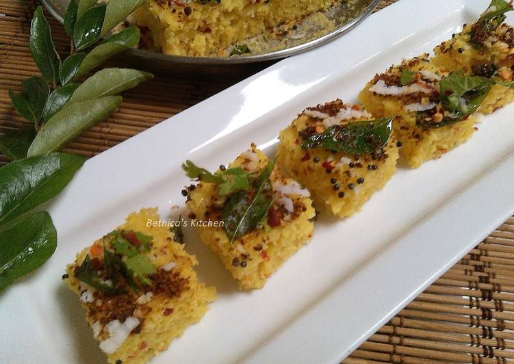 Recipe of Ultimate Podi Dhokla