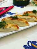 Obleas rellenas de queso fresco y salmón ahumado
