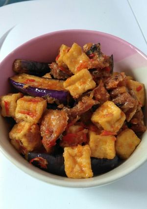 Foto resep Sambal terong tahu ikan asin