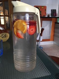 Una foto de Agua de sabores