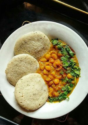 A picture of Idli ghuguni.