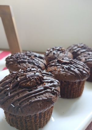 Una foto de Muffin de chocolate, relleno 🍓 🧁
