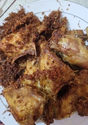 Foto resep AYAM GORENG LAOS (LENGKUAS)