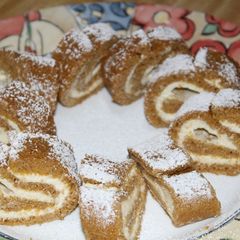 A picture of Pumpkin Roll.