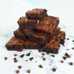A picture of Fudgy Brownies Shiny Crust.