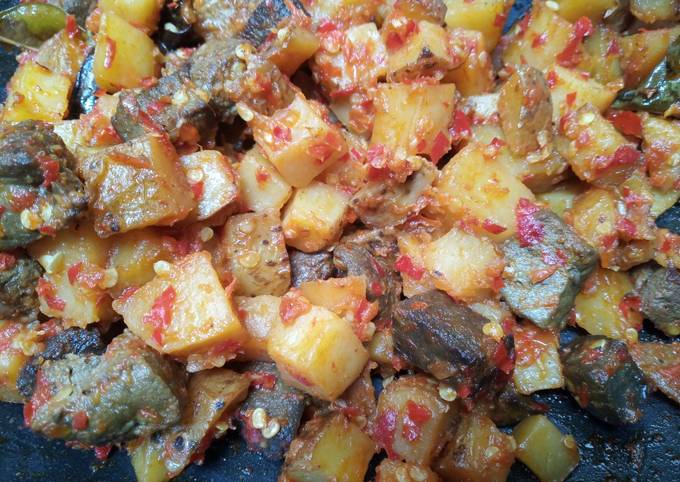 Resep 19. Sambal Goreng Kentang dengan Hati Sapi yang Menggugah Selera