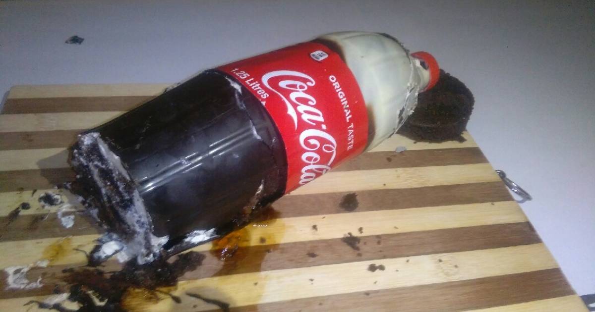 Coca cola bottle cake | My beautiful Dad turned 66 on the we… | Flickr