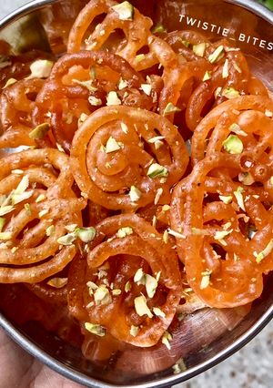 A picture of Kesar jalebi.