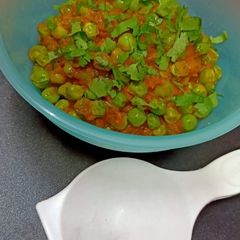 A picture of Makhni matar spicy.