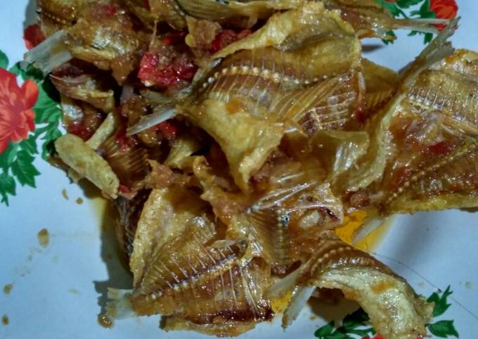 Resep Balado Ikan Asin Kerupuk Oleh Nunneo Cookpad