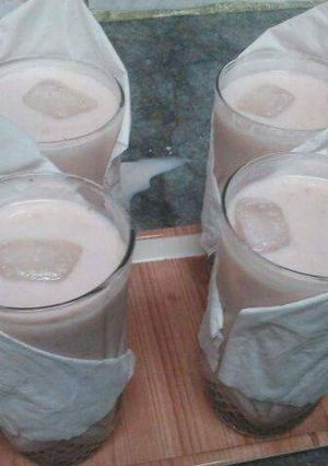A picture of Strawberry Labban.