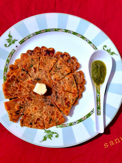 आलू मेथी प्याज़ पराठा (aloo methi pyaz paratha recipe in Hindi) रेसिपी मुख्य फोटो