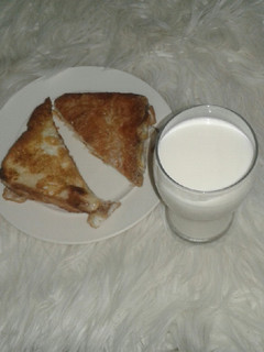 A picture of Simple breakfast.