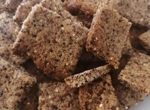 Una foto de Galletas saladas de harina de almendra