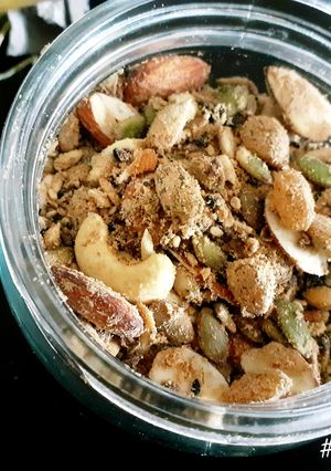 A picture of 5-Seeds Dry Fruits Mukhwas (Mouthfreshner).