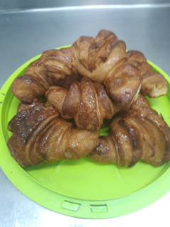 Una foto de Croissant rellenos de nocilla
