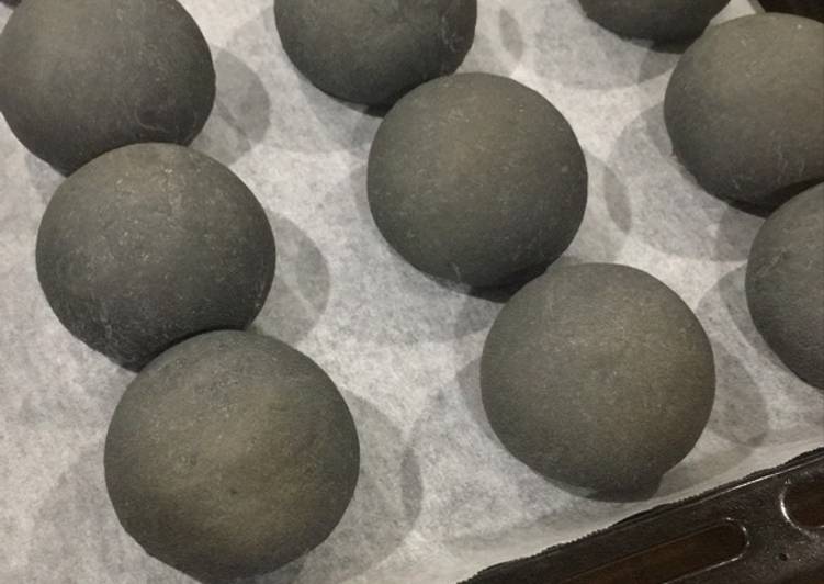 Charcoal Dinner Rolls - Trial 1