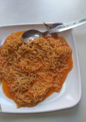 A picture of Tomato maggi.