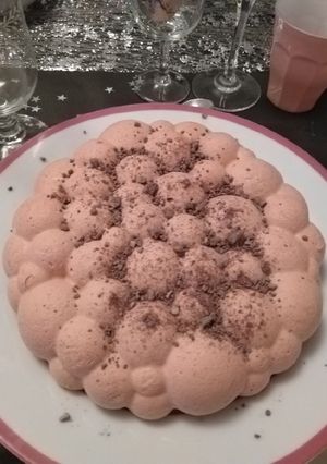 Une photo de Entremet marron cerise