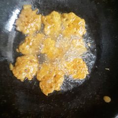 Fried pakora A picture of Fried pakora.