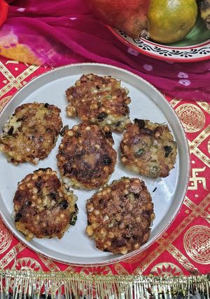 A picture of Potato Sabudana Cutlets.