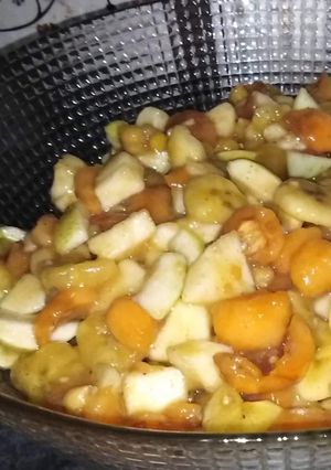 A picture of Yummy fruit chaat with a twist 🔀.