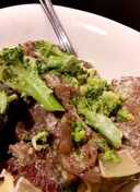 Steak & Broccoli in Garlic Cream sauce