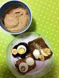Tom brown served with bread