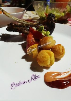 Una foto de Cordero al horno