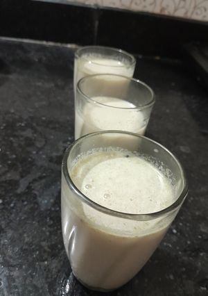 ઠંડાઈ (Thandai Recipe In Gujarati) રેસીપી મુખ્ય ફોટો