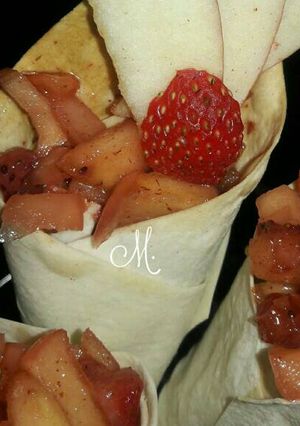 A picture of Apple strawberry cone.