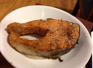 烤箱-簡單烤鮭魚 的食譜成品照片