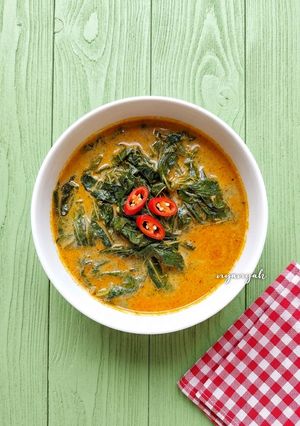 Foto resep Gulai Daun Singkong Praktis