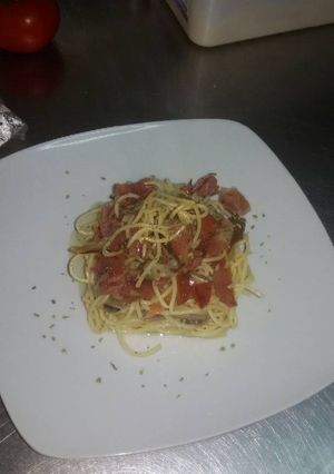 Foto principal de Espaguetis fritos con setas