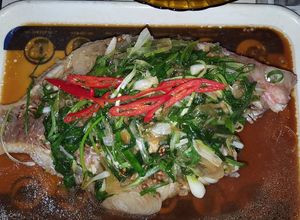 Hình của món Cá hấp xì dầu.