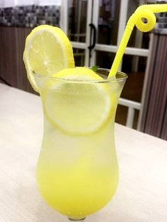 A picture of Rosemary Citrus Spritzer.