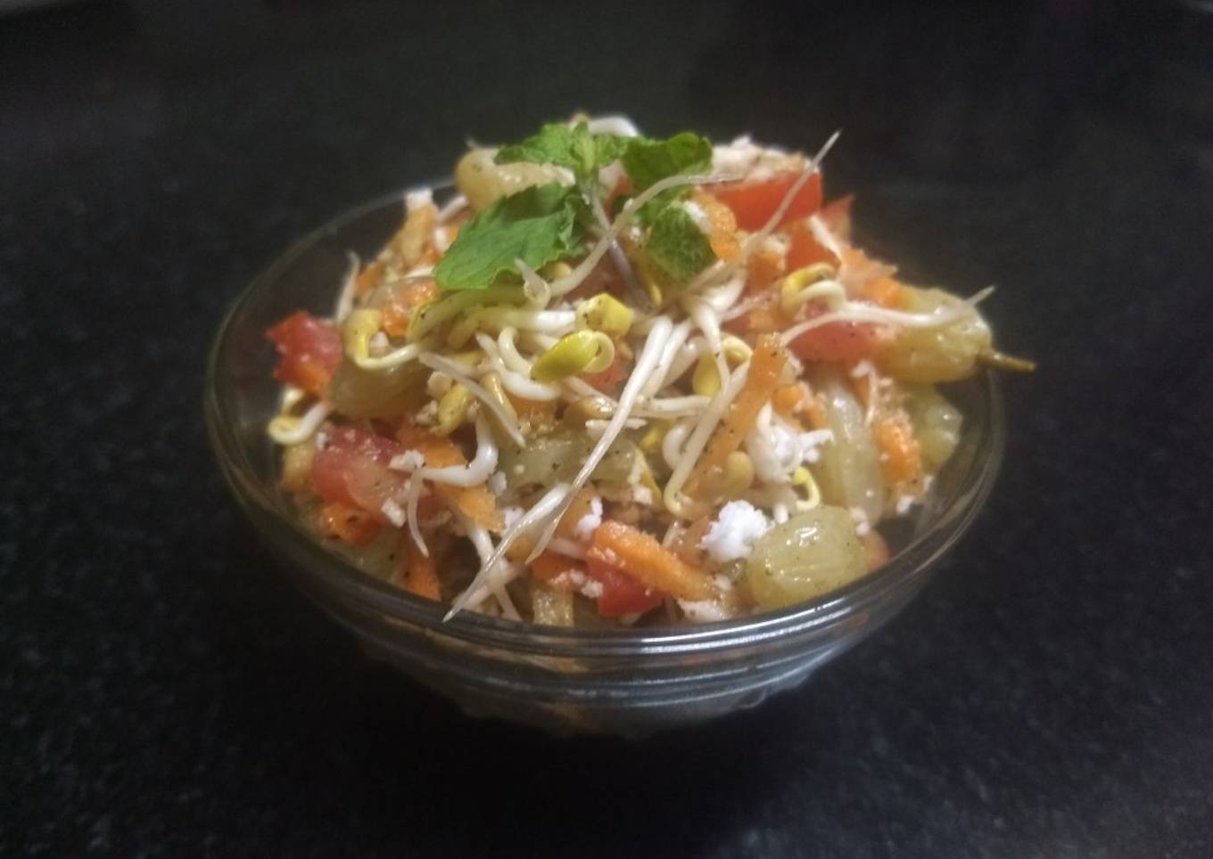 Fenugreek salad