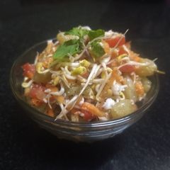 A picture of Fenugreek salad.