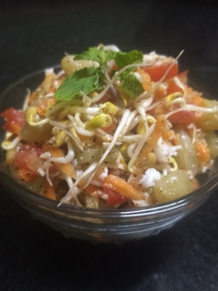 A picture of Fenugreek salad.