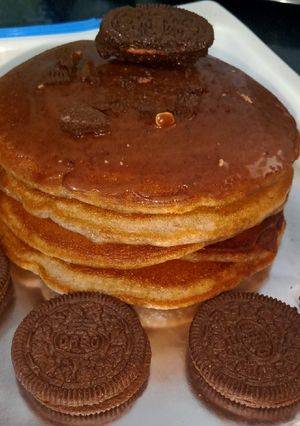ओरियो पैनकेक (oreo pancake recipe in Hindi) रेसिपी मुख्य फोटो