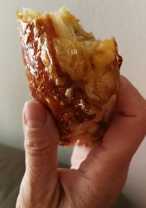 A picture of Spicy Tuna Puff Pastry.
