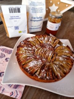 Une photo de °Gâteau aux pommes et confiture d'abricots°