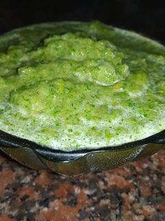 धनिया चटनी (Dhaniya chutney recipe in hindi) रेसिपी मुख्य फोटो