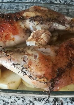 Una foto de Muslos de pavo asados a baja temperatura