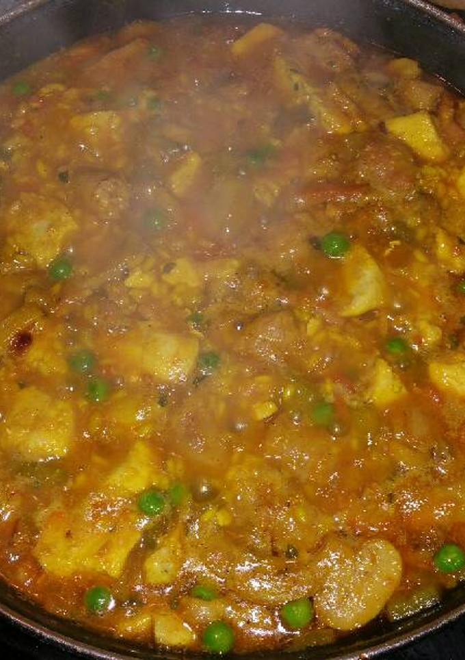 Una foto de Arroz con carne y verduritas