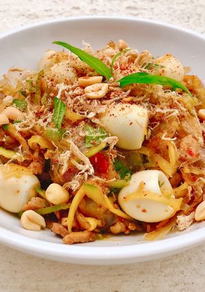 Hình của món Bánh Tráng Trộn Thập Cẩm.