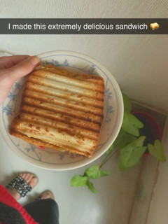 वेज ग्रिल सैंडविच (veg grill sandwich recipe in Hindi) रेसिपी मुख्य फोटो
