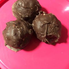 A picture of Coconut Balls.